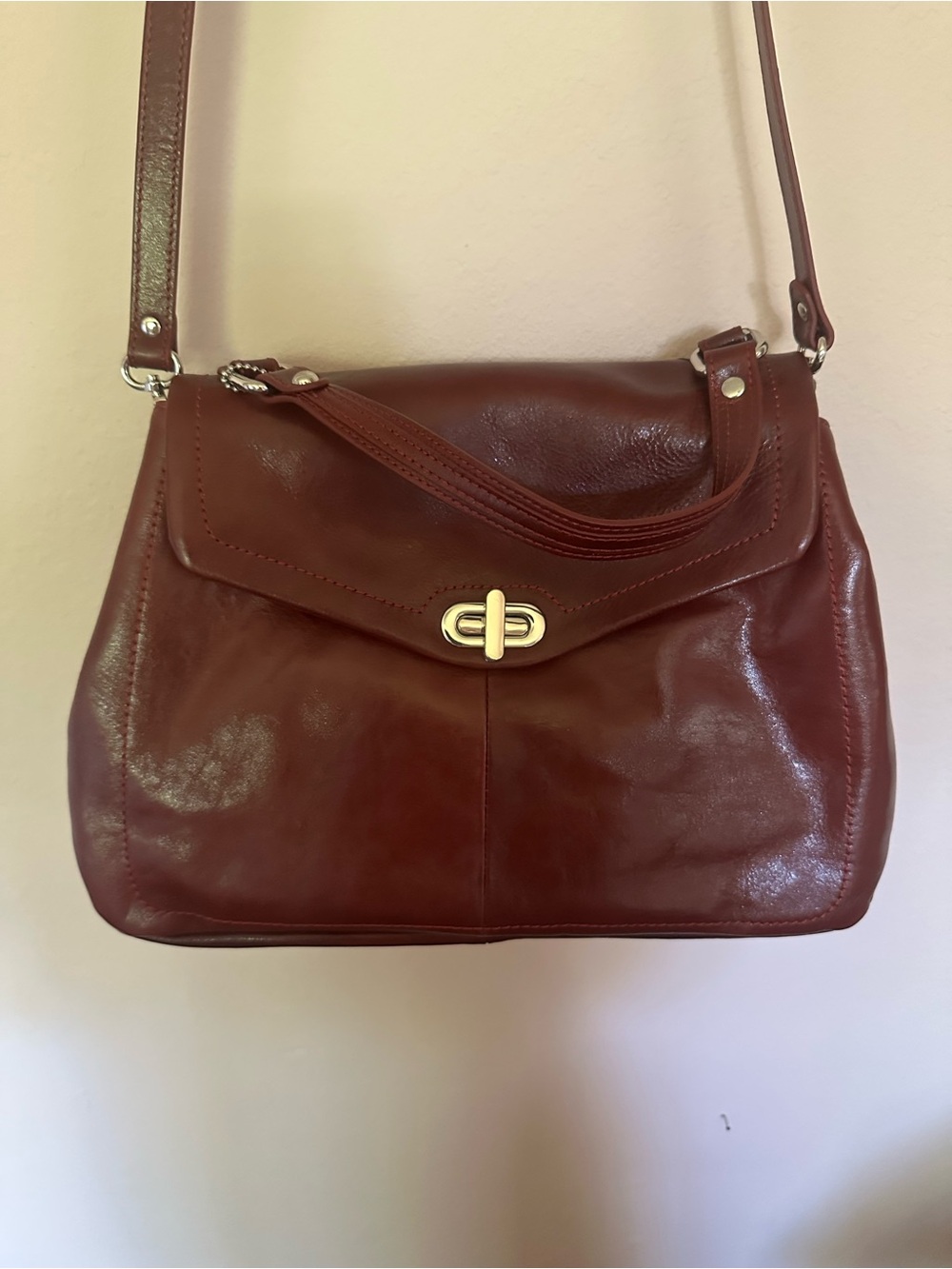 Wilson’s leather crossbody or shoulder bag - Picture 6 of 8
